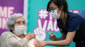 Cómo Chile se convirtió en un improbable ganador en la carrera de la vacuna covid-19