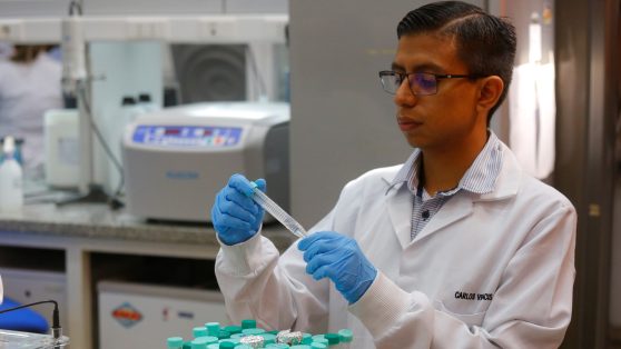 La privatización de la inteligencia pública: cómo el Estado chileno financia su propia ceguera estratégica