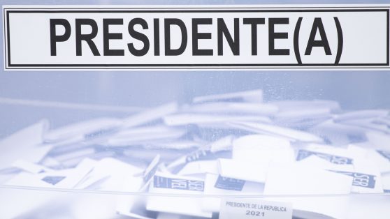 Encuesta UDP: los indecisos y las emociones de la elección presidencial