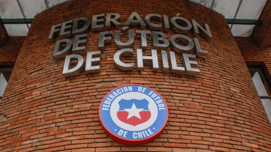 Sueldos millonarios: la inflación silenciosa del fútbol chileno