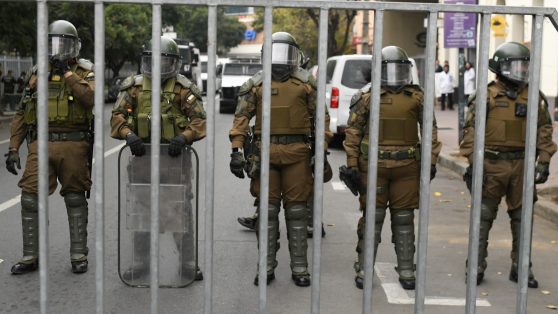 Detención por ofensas a policías: una ley mordaza para la protesta y la prensa