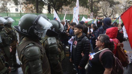 ¿Represión o diálogo? La respuesta del gobierno a la salud comunitaria