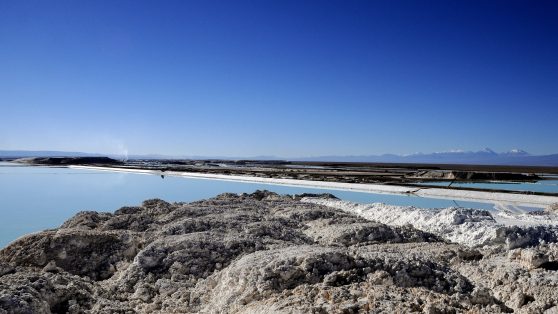 Luces y sombras del acuerdo Codelco SQM