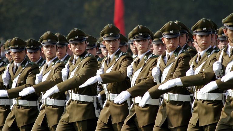 Acoso laboral y jerarquías: ¿el problema es sólo de Carabineros?