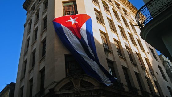 Escenario en harapos