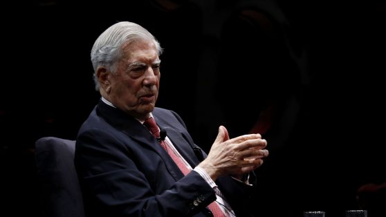 El espectro del escribidor: adiós Mario Vargas Llosa