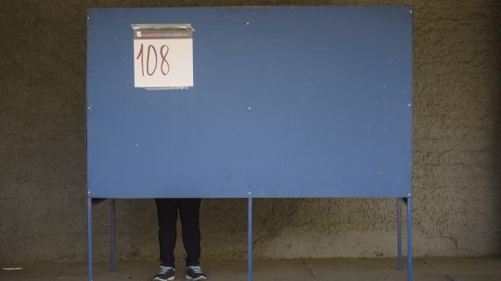 Elección constituyente y voto popular: análisis muestra que las comunas pobres sí votaron