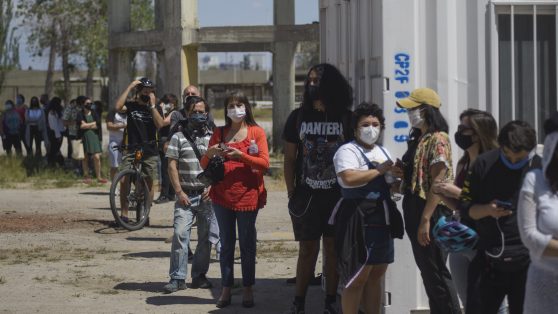 “Si no se le da voz a la ciudadanía para influir en los contenidos de la nueva Constitución, eso puede ser explosivo”