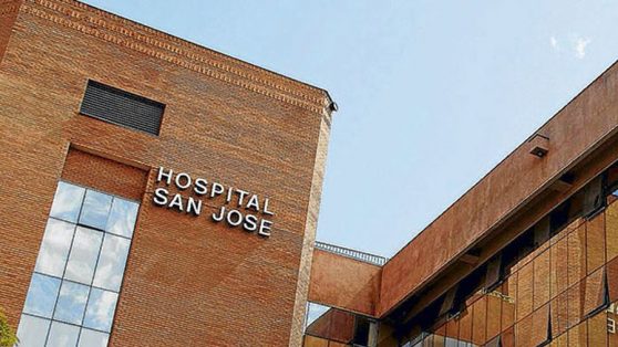 Hospital San José ha derivado pacientes por más de $4.700 millones a empresa de la esposa del director