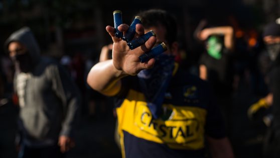 Carabineros revela que disparó 104 mil tiros de escopeta en las primeras dos semanas del estallido social