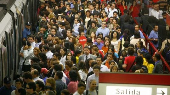 Crece el brote de Covid-19 en el Metro: siete trabajadores dieron positivo y 87 están en cuarentena