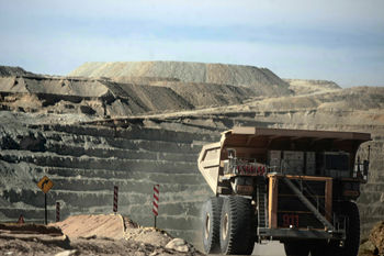 Inversión minera: Sistema de evaluación ambiental rechazó solo el 7% de 600 proyectos en 7 años