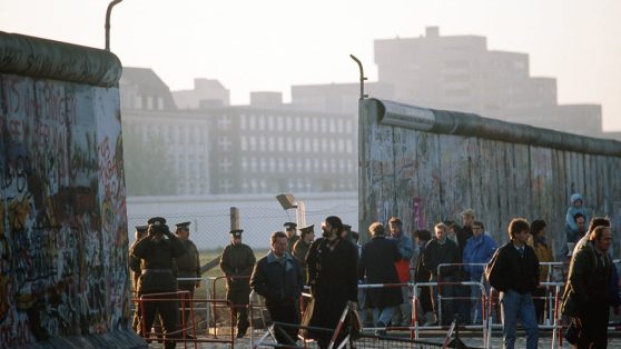 Desde el fondo del abismo de la historia