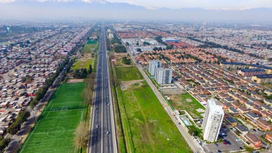Pudahuel: municipalidad entregó permisos de edificación en terrenos destinados a parques y áreas verdes