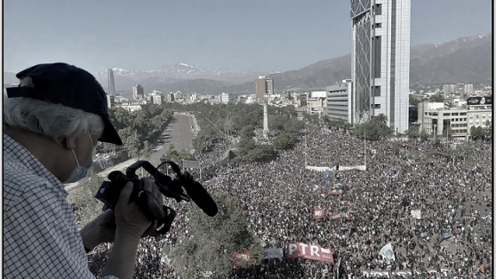 «Mi país imaginario», de Patricio Guzmán: el necesario y simple acto de recordar