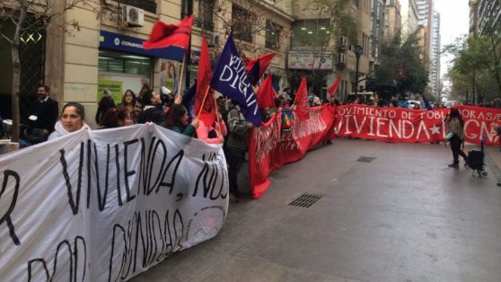 De la vivienda digna a la lucha por la dignidad. Movilización y politización de los pobladores en el siglo XXI