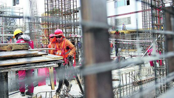 Políticas laborales en tiempos de pandemia: por qué hay que garantizar el 75% del ingreso de los trabajadores y cómo hacerlo