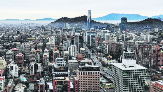 Los superdueños del Gran Santiago y la crisis de la vivienda en Chile