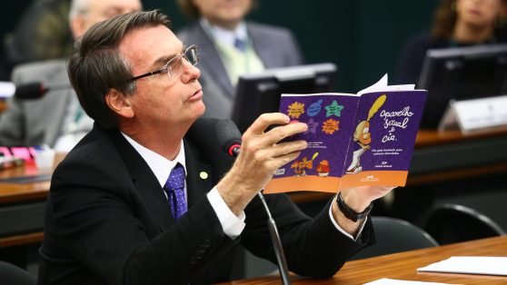 Escuela Sin Partido: como el gobierno Bolsonaro planea erradicar la dictadura de la historia de Brasil