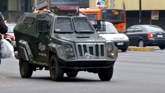 Carabineros gasta US$ 3,5 millones en carros blindados que tienen serias fallas de seguridad