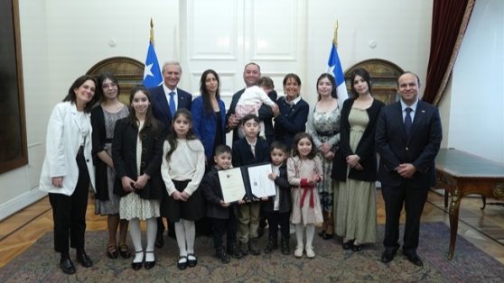 Tasa de natalidad en Chile: cuando la política pública responde preguntas que los jóvenes ya no se hacen
