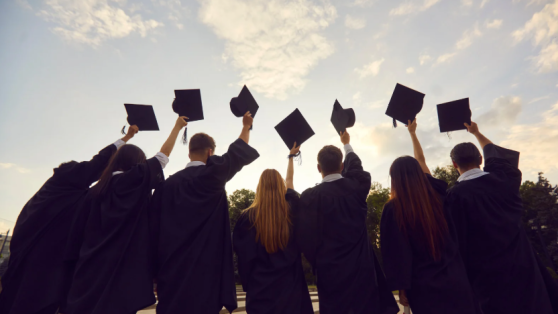 ¿Cómo hacer que vuelvan los becarios? Reenfocando el debate sobre Becas Chile