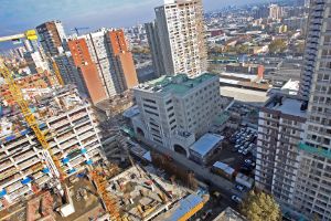 Santiago Downtown: Instituciones públicas compran edificios ilegales