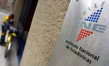 Salarios de asesores internacionales del INE son menos de un tercio del presupuesto anunciado