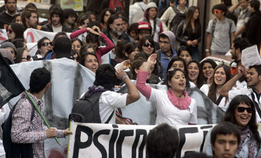 Encuesta CIDE: 45% de jóvenes consultados piensa que la educación superior debería ser gratuita