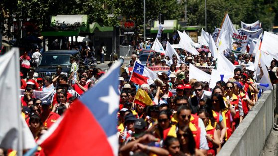 Los sueldos que se pagan en Chile no alcanzan para vivir en Chile