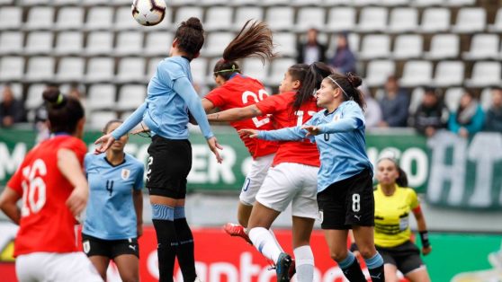 Ex DT de la Roja femenina condenado por violación de menor siguió trabajando en una escuela de fútbol de la UC