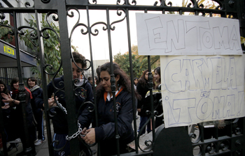 Tribunales declaran ilegales las expulsiones de alumnos por tomas de colegios