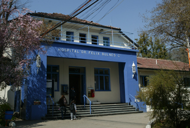 El desembarco de la Universidad Mayor en el Hospital Félix Bulnes