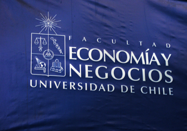 CDE se querella por autocontratos en la Universidad de Chile