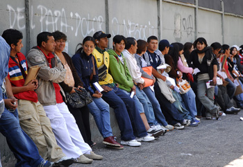 Las presiones de los empresarios agrícolas por abrir las fronteras a trabajadores extranjeros