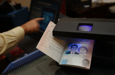 Cédulas y pasaportes: Empresa española lidera licitación y competidores evalúan impugnarla 