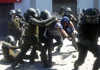 Violencia policial en Chile: ¿Denuncias “al voleo”?