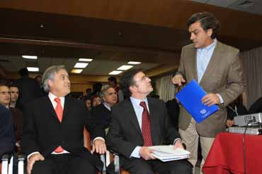 Piñera le fija vetos a la UDI para integrar su gabinete y gremialismo contiene la indignación