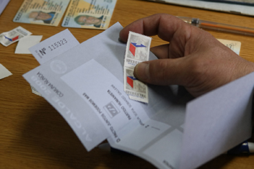 Abogado Fernando Atria: “El voto voluntario protege al que no quiere votar por lata” 