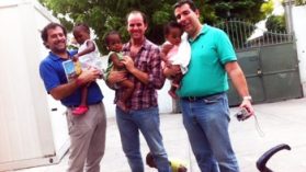 Adopción en Haití: la estremecedora odisea de tres familias chilenas para traer a sus hijas