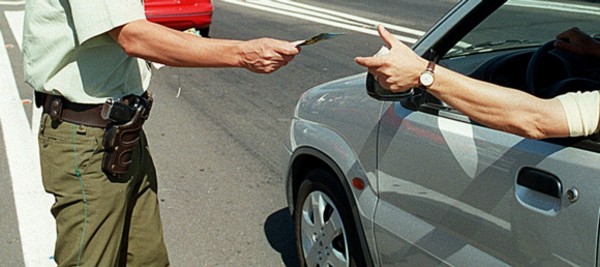 Los pasos que siguen los delincuentes para reclutar carabineros