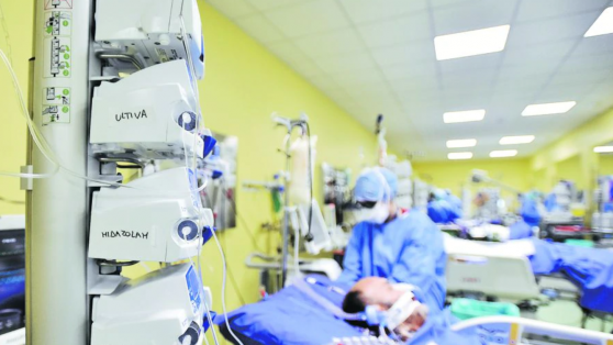 Minsal inicia operación para evitar colapso de hospitales: reparte 60 ventiladores mecánicos nuevos