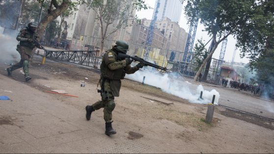 Proyecto de ley Protección Policías y Gendarmería: un mal mensaje en un pésimo momento