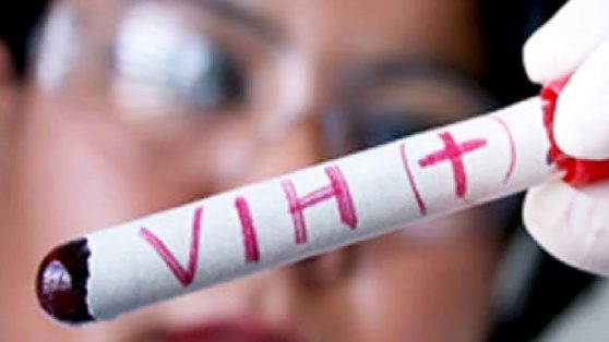 Sexo, VIH e intimidad: ¿qué sabemos los chilenos de sexualidad?
