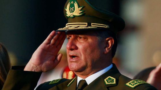 Los chats que muestran cómo el general Villalobos dirigió la trama de la “Operación Huracán”